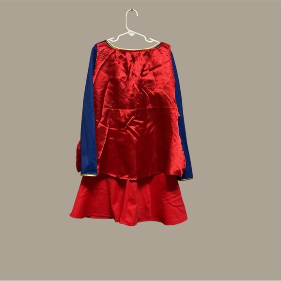 GIRLS SIZE 10-12 SUPERGIRL COSTUME WITH REMOVABLE CAPE - Picture 2 of 2